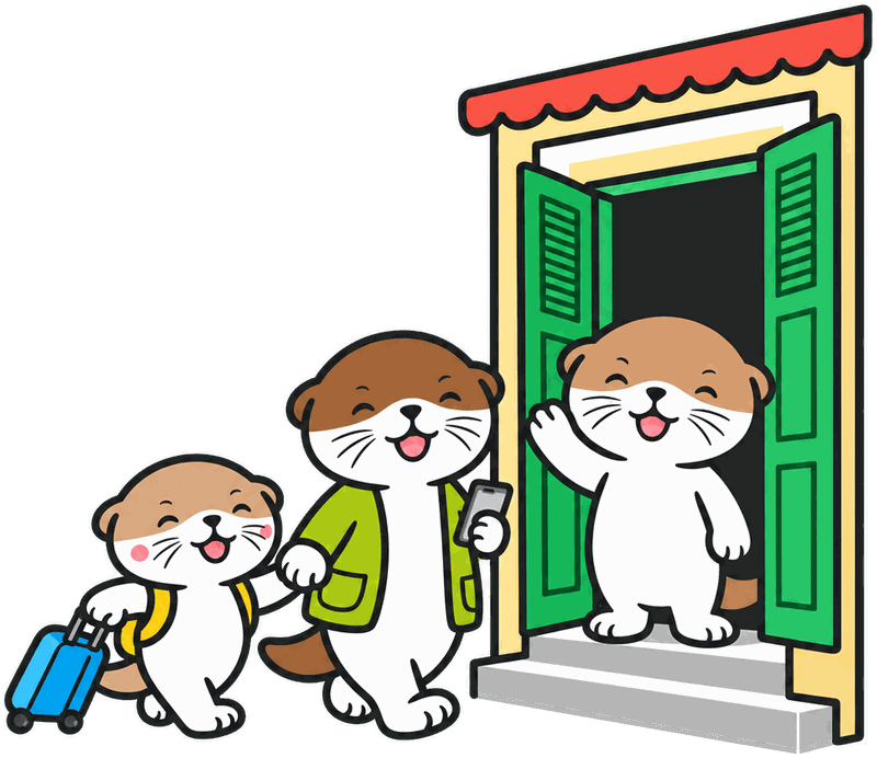 水獭吉祥物在店屋门口挥手,水獭家长牵着拖行李箱的小水獭走来